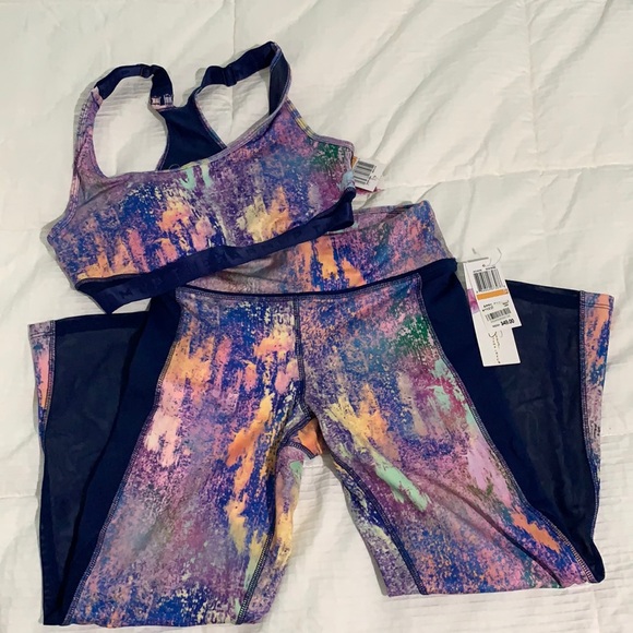 Colorful Workout Set - Picture 1 of 7